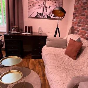 Apartment Charmante In Striesen - Frau Pie, Dresden