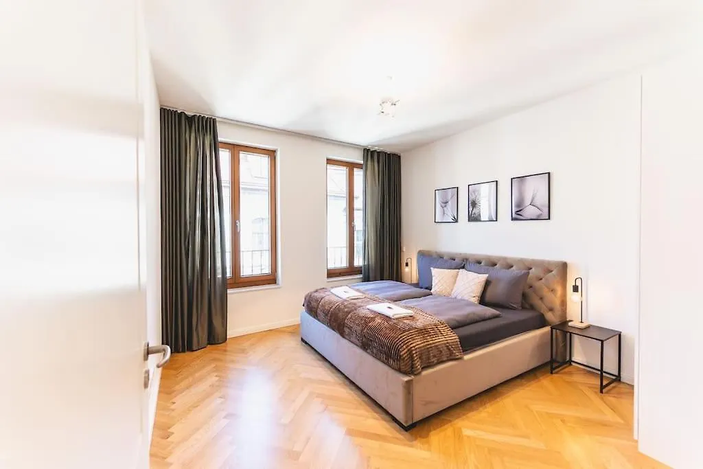Tip! 120 Qm Apartment Direkt Am Neumarkt Dresden 0*,  Germany
