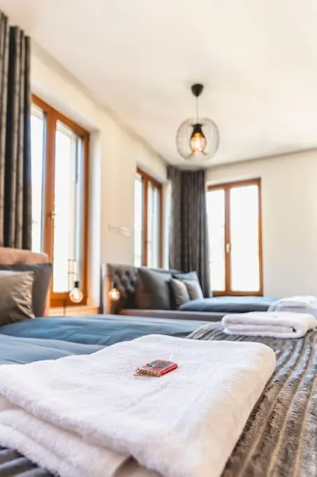 Tip! 120 Qm Apartment Direkt Am Neumarkt Dresden