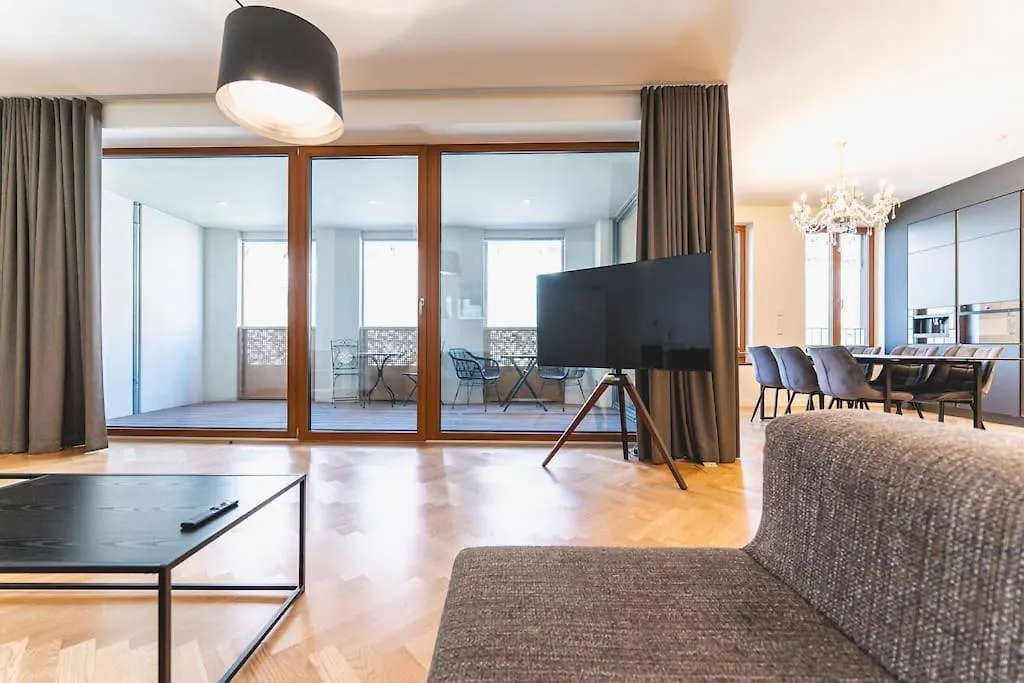 Tip! 120 Qm Apartment Direkt Am Neumarkt Dresden