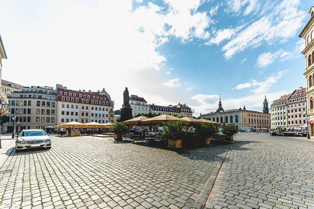 Tip! 120 Qm Apartment Direkt Am Neumarkt Dresden
