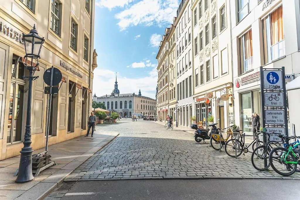 Tip! 120 Qm Apartment Direkt Am Neumarkt Dresden