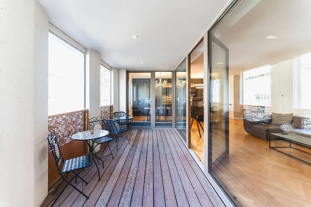 Tip! 120 Qm Apartment Direkt Am Neumarkt Dresden